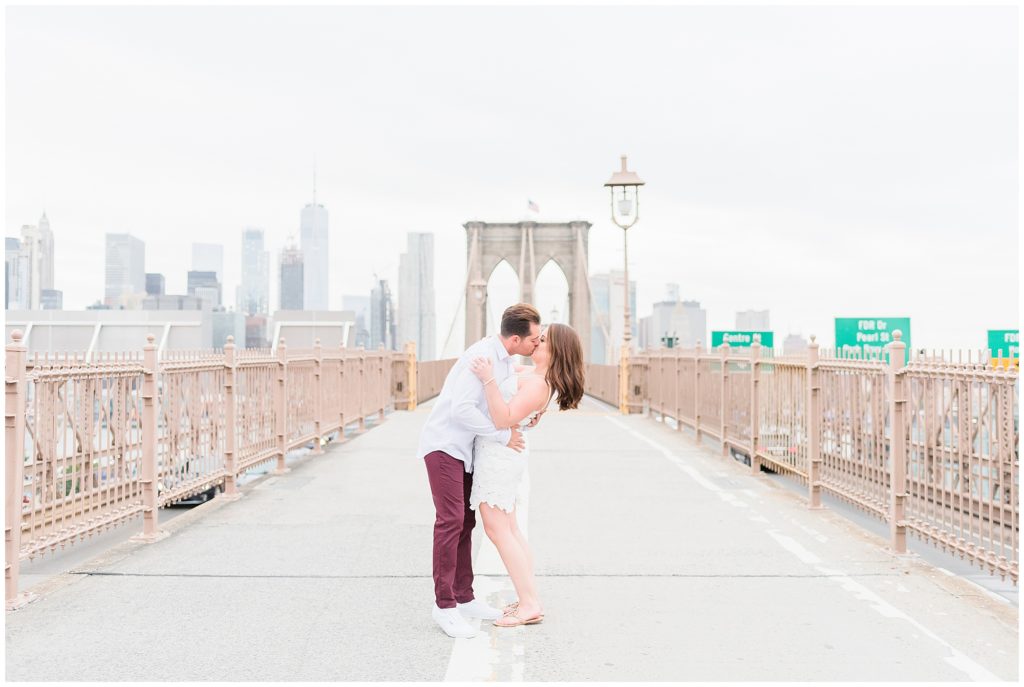 Brooklyn bridge engagement photos
