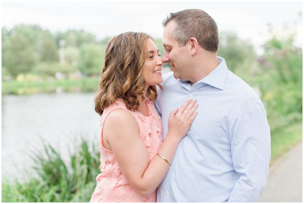 engagement photo poses