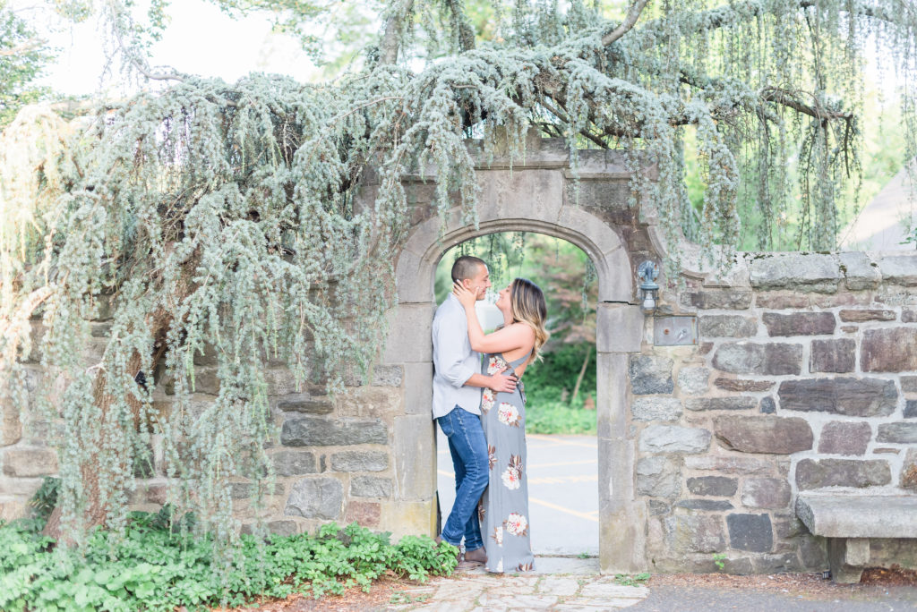 best engagement photo poses