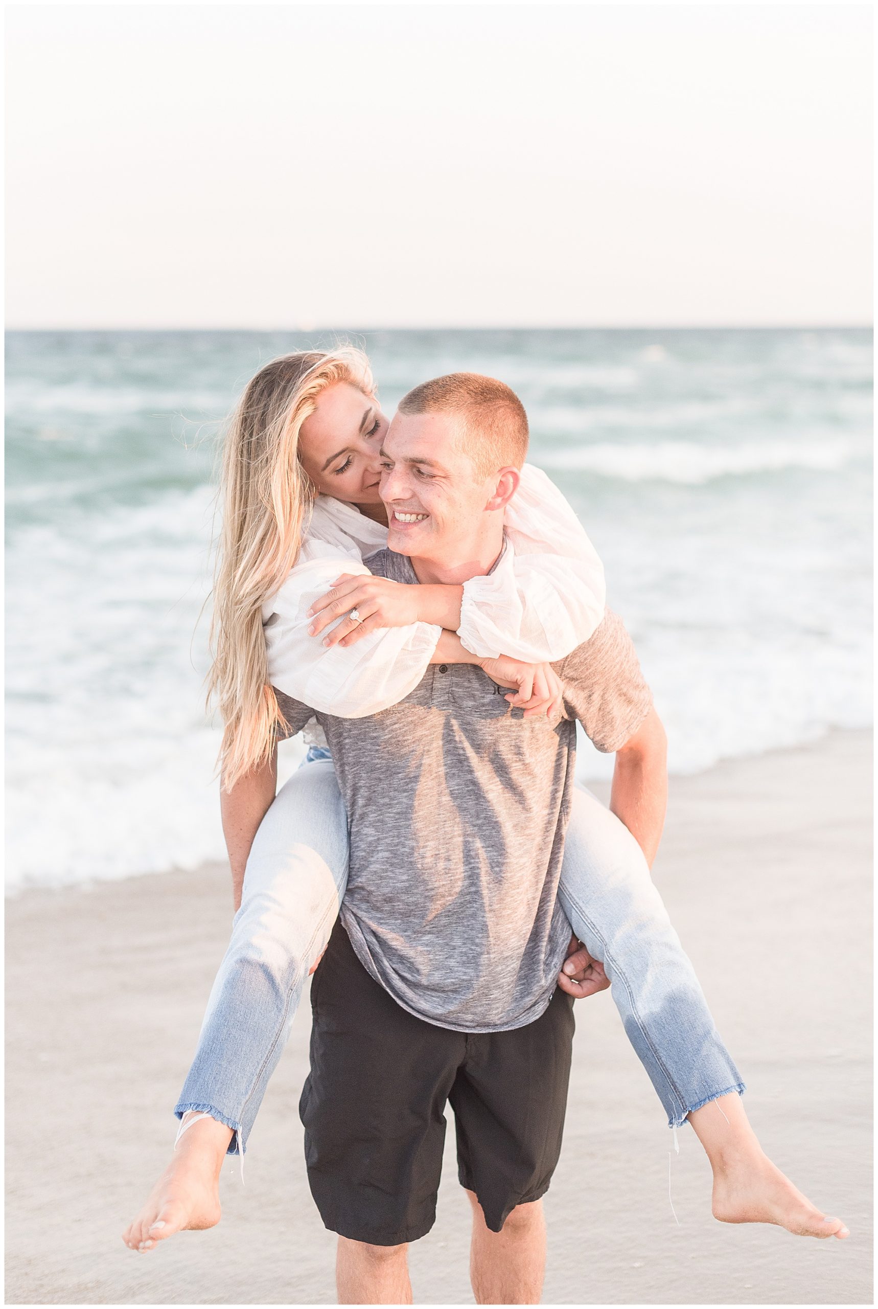 beach engagement photo ideas