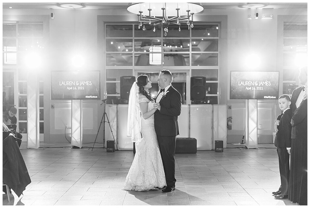 stone house wedding first dance