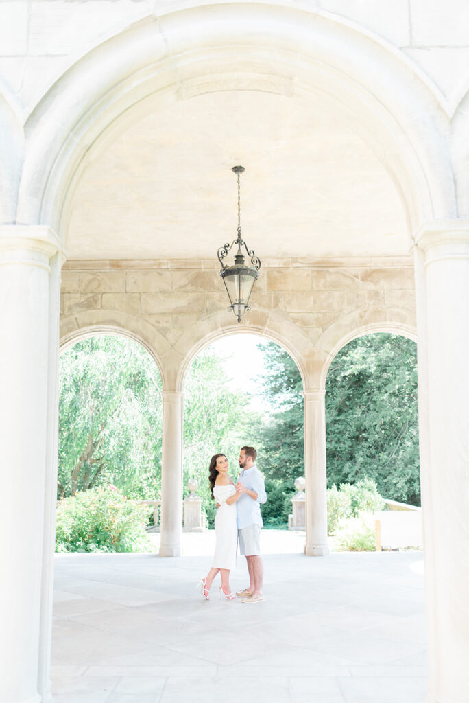 planting fields arboretum engagement photos