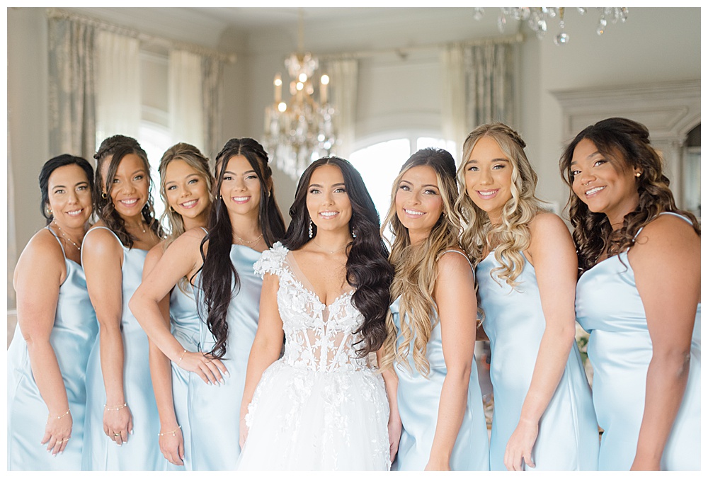 bridal party in park chateau bridal suite