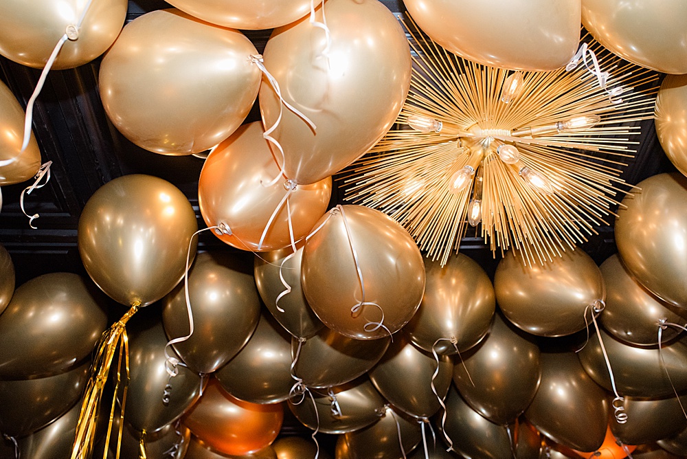 gold balloons